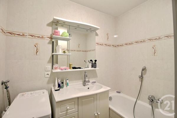 Appartement F3 à vendre  3 pièces - 63,92 m2 THONON LES BAINS - 74