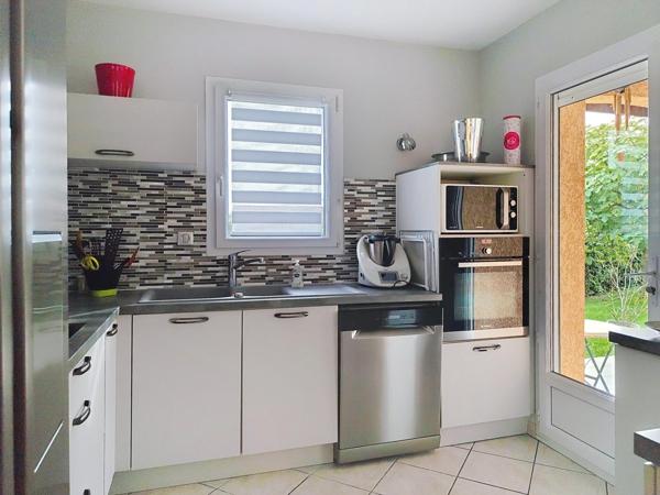 Villa familiale avec piscine à Saint Jean le Priche