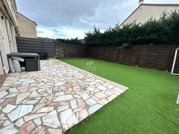 Maison Carrieres Sous Poissy 7 pièce(s) 132.16 m2 €485 000 ** - Référence 9013