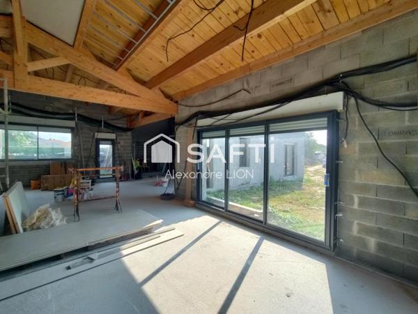 Très bien situé dans le marais, proche de la Rochelle et Niort