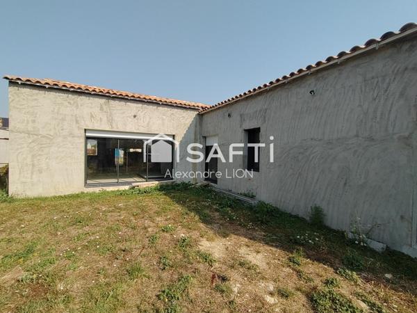 Très bien situé dans le marais, proche de la Rochelle et Niort