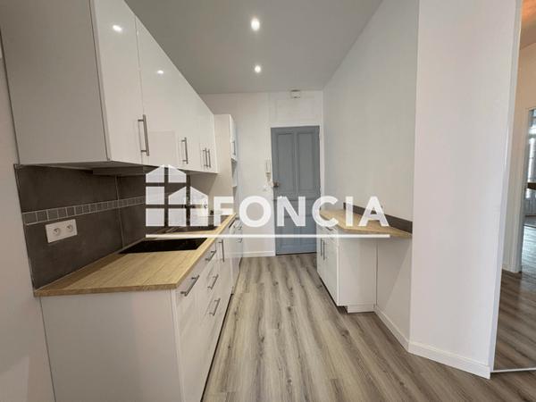 Location Appartement 2 pièces 46.59 m² - Hyeres 83400
