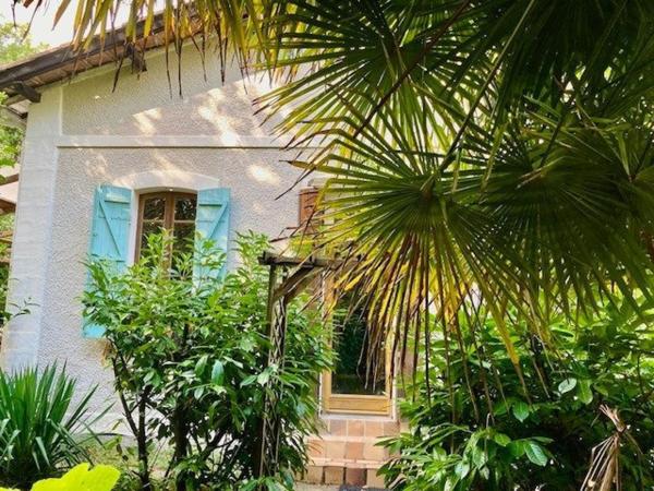 MAISON A RENOVER SUR TERRAIN DE 13960 m2