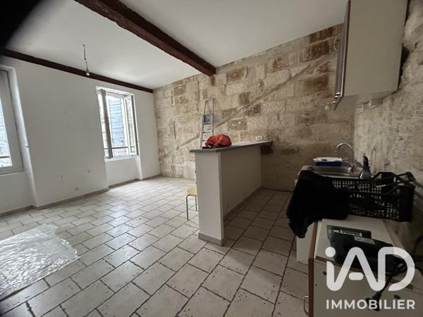 Location studio 30 m² Tarascon