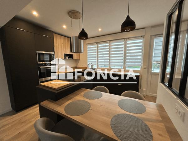 Location Appartement meublé 4 pièces 87.17 m² - 21 BOULEVARD LECLERC Lorient 56100