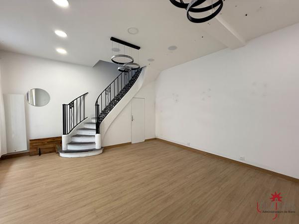 Location Boutique 2 pièces Paris 9ème arrondissement (75009) - Rue Mayran