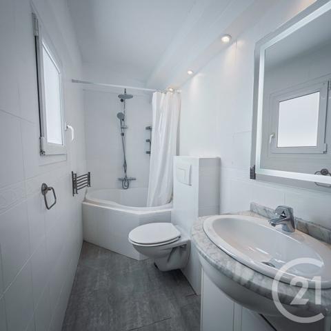 Maison à vendre  5 pièces - 143 m2 CHATEAUNEUF GRASSE - 06