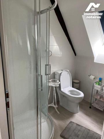 A VENDRE - Dans la vallée du Lot, à 12 km de CAJARC (Lot - 46160), au calme, avec vue dominante...