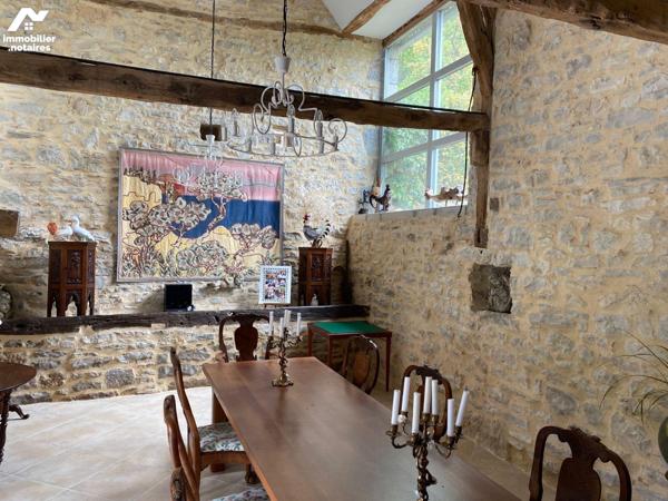 A VENDRE - Dans la vallée du Lot, à 12 km de CAJARC (Lot - 46160), au calme, avec vue dominante...