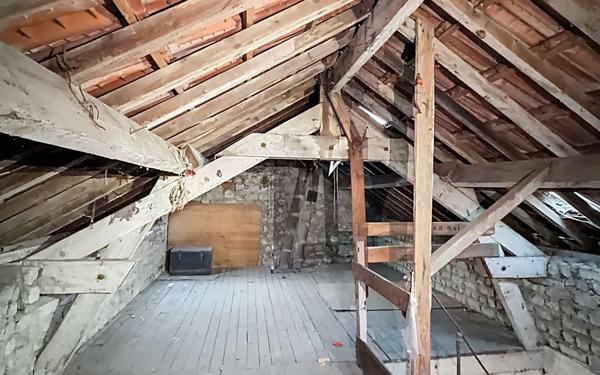 Maison à vendre    3 pièces • 76 m2 Reims