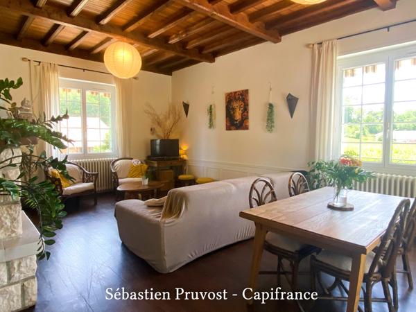 Saint-Front-la-Rivière (24) Maison à vendre 5 pièces, beaux volumes, lumineux, sou-sol aménagé, terrain 2194m2, 2chambres, studio et atelier.