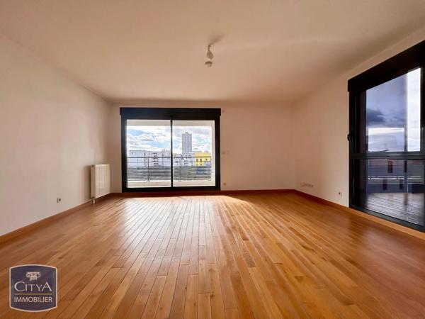 Appartement à louer 4 pièces 103.9m²