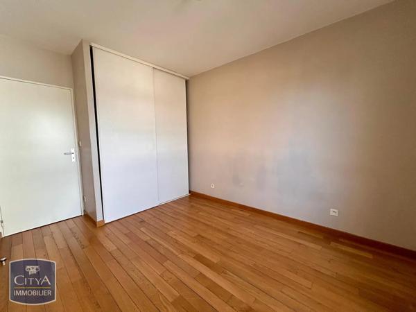 Appartement à louer 4 pièces 103.9m²
