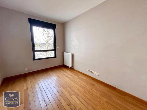 Appartement à louer 4 pièces 103.9m²