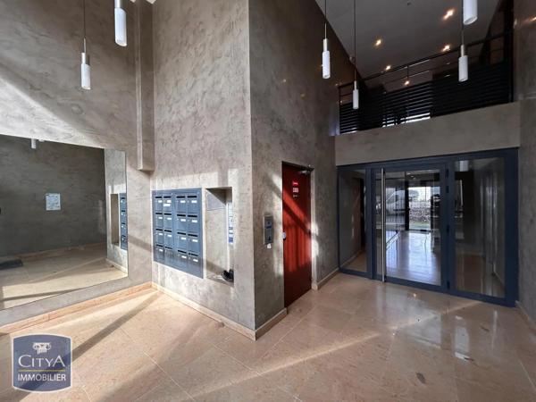 Appartement à louer 4 pièces 103.9m²