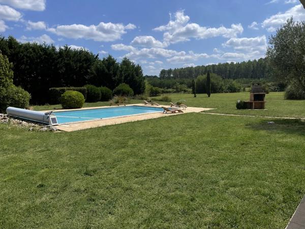 Maison d’architecte avec parc, piscine – Casteljaloux