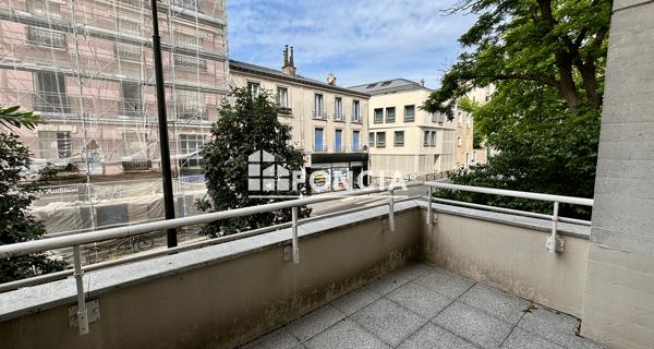 À vendre Studio 24.65 m² - Paris 75020