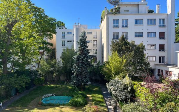 Appartement à vendre    3 pièces • 71,40 m2 Vincennes