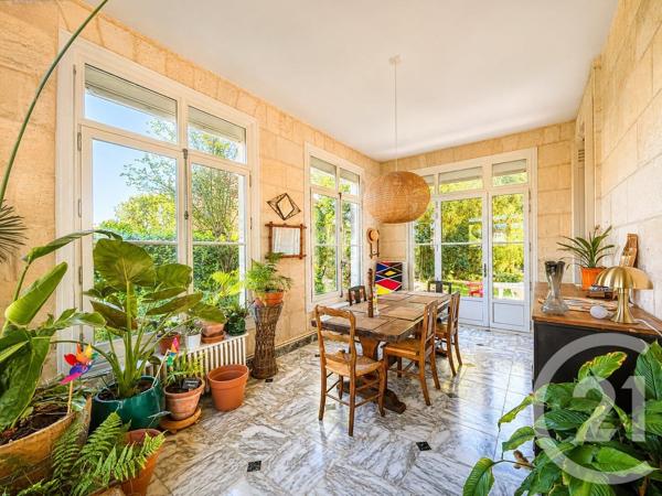Maison à vendre  6 pièces - 163 m 2   FARGUES ST HILAIRE  - 33