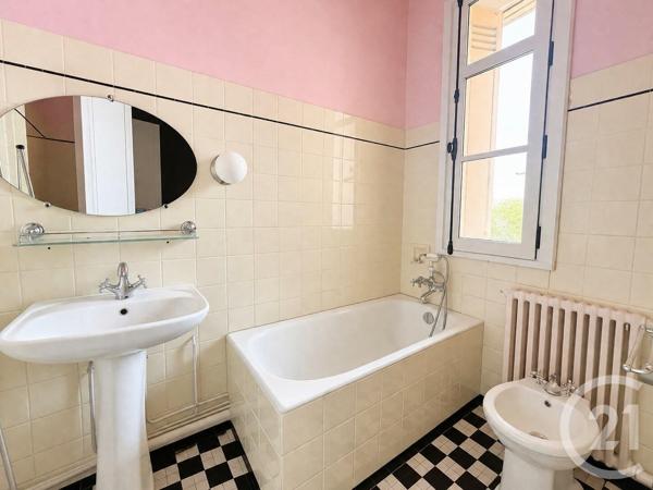 Maison à vendre  6 pièces - 163 m 2   FARGUES ST HILAIRE  - 33