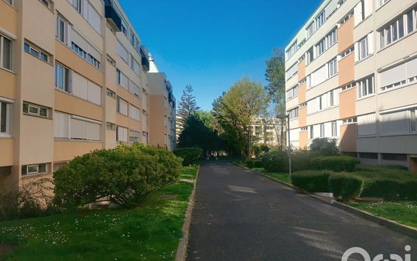 Appartement à vendre    4 pièces • 82 m2 Longjumeau