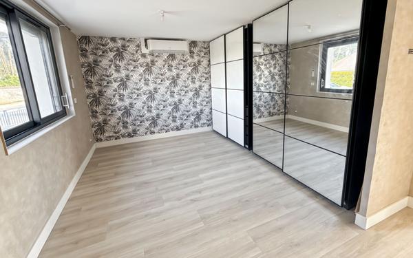 Maison à vendre    5 pièces • 105 m2 Saint-Denis-en-Val