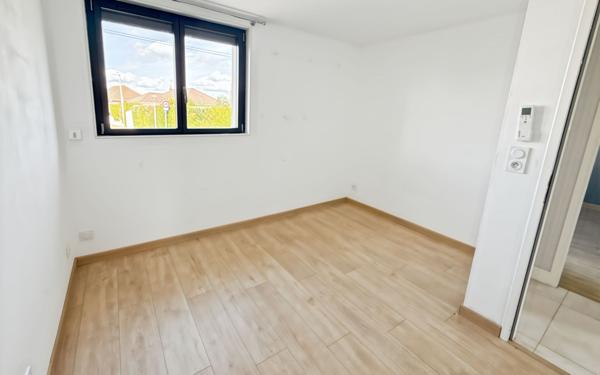 Maison à vendre    5 pièces • 105 m2 Saint-Denis-en-Val
