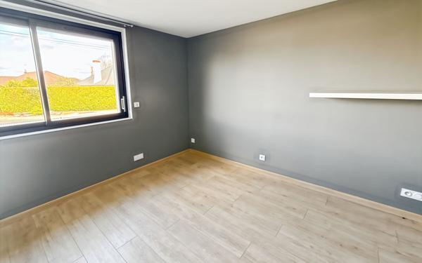 Maison à vendre    5 pièces • 105 m2 Saint-Denis-en-Val