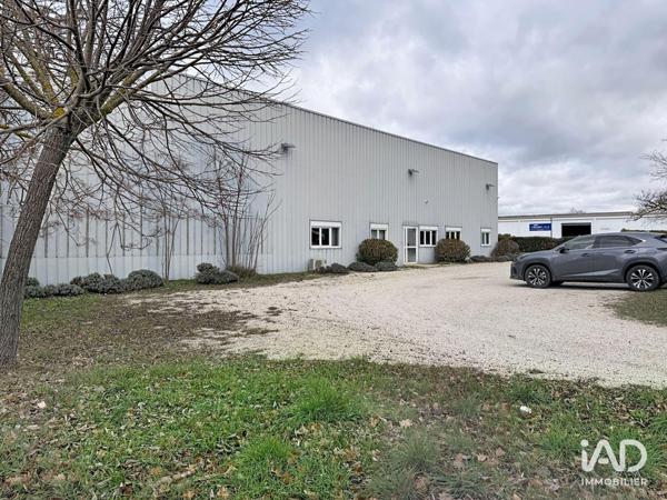 Local d’activité à vendre 1 280 m² Saint-Cannat