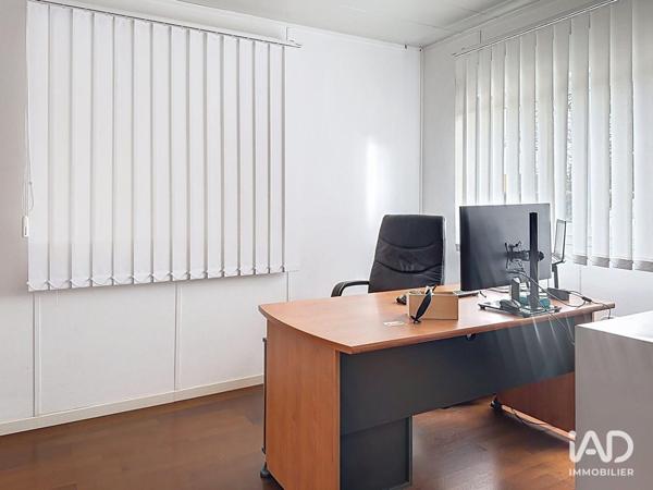 Local d’activité à vendre 1 280 m² Saint-Cannat