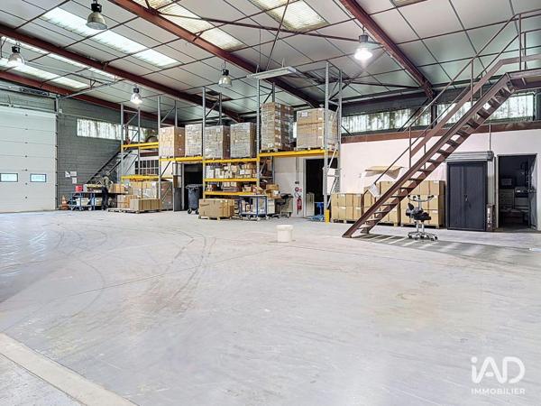 Local d’activité à vendre 1 280 m² Saint-Cannat