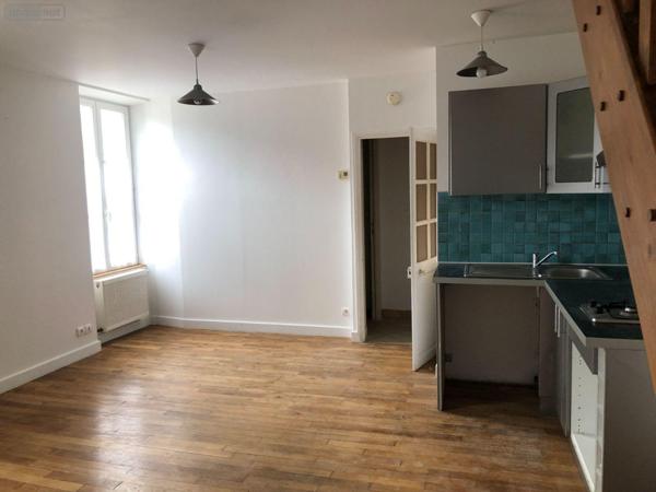 Maison à louer à Issoudun dans l'Indre (36100), ref : LOC.NUT