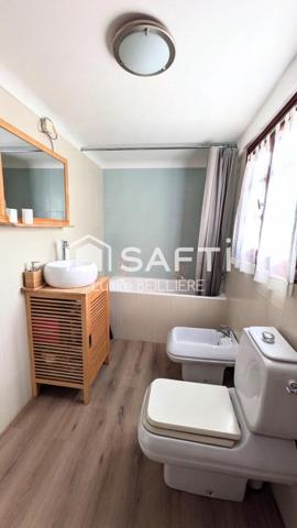 A Drancy 93700 – Maison de 115 m², 6 pièces,  5 chambres, un séjour donnant sur un balcon,  un jardin sur un terrain de 384 m².