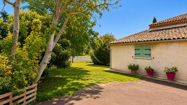 VILLA TYPE 7 LUMINEUSE AVEC PISCINE DEPENDANCE JARDIN ATELIER AU CALME VILLENEUVE
