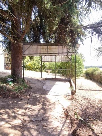 MAISON DE VILLEGIATURE A RENOVER