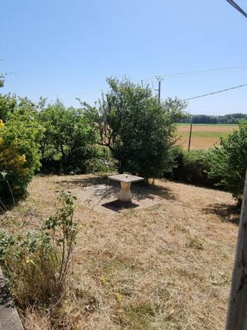 MAISON DE VILLEGIATURE A RENOVER
