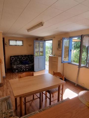 MAISON DE VILLEGIATURE A RENOVER