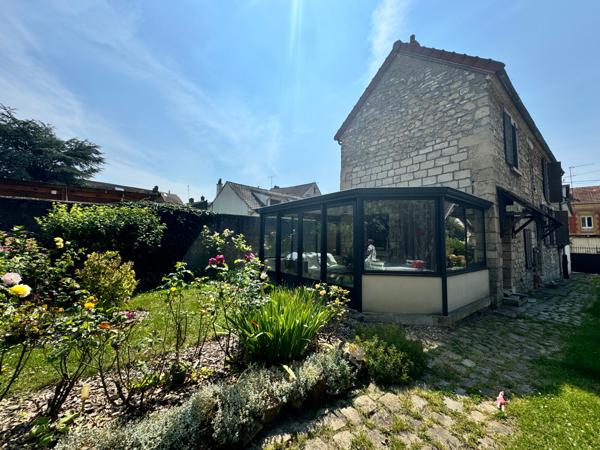 maison 120 m2, avec grange, sur terrain 916 m2