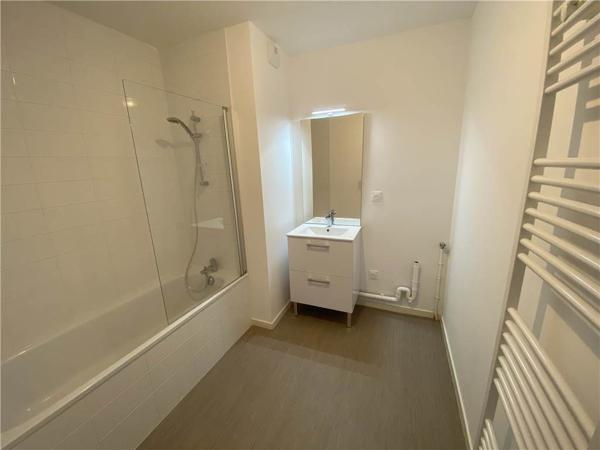 Appartement à louer, 3 pièces - POITIERS 86000