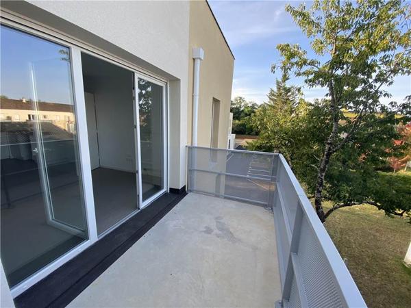 Appartement à louer, 3 pièces - POITIERS 86000