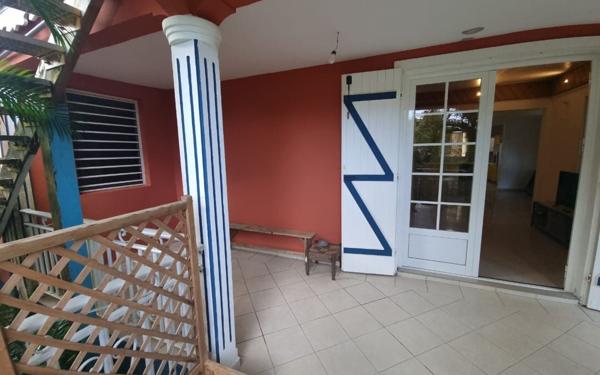 Appartement à louer    3 pièces •  Morne-à-l'Eau