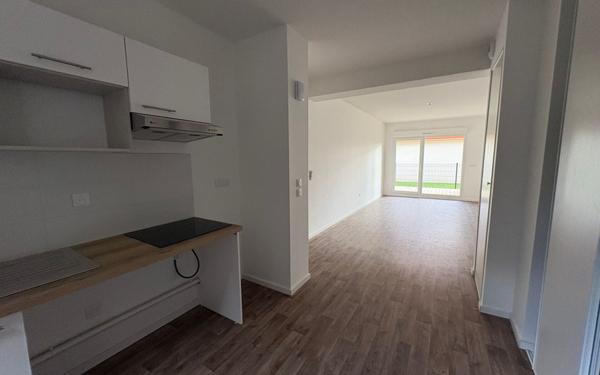 Appartement à vendre    3 pièces • 66 m2 Castelginest