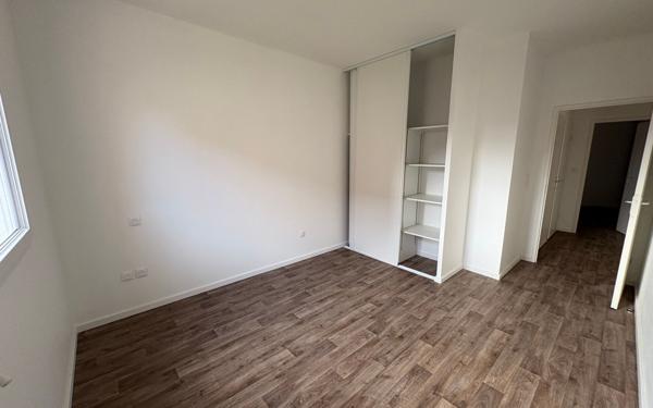 Appartement à vendre    3 pièces • 66 m2 Castelginest