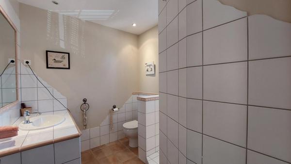 Maison à vendre à Cabannes – 3 chambres, piscine, jardin clos et stationnement