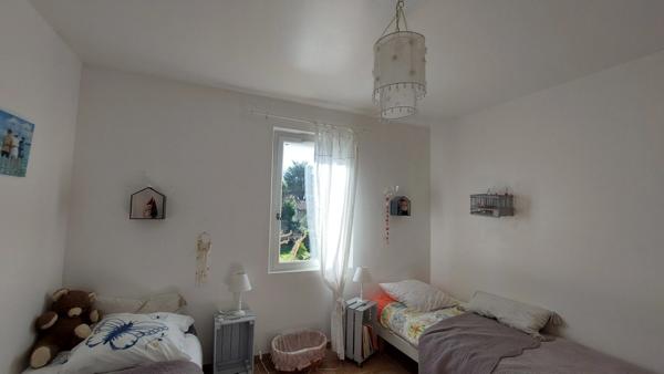 Maison à vendre à Cabannes – 3 chambres, piscine, jardin clos et stationnement