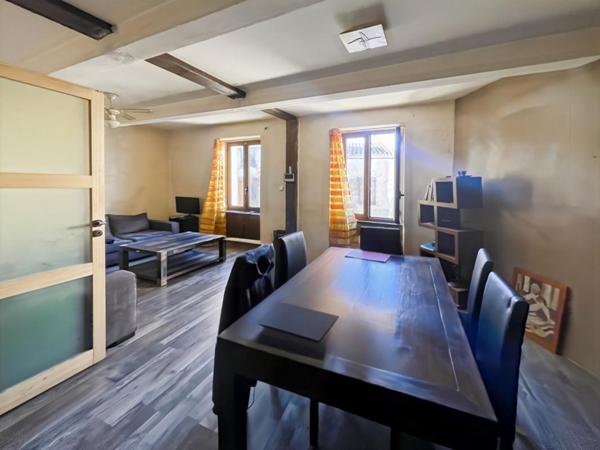 EXCLUSIVITÉ  MAISON DE VILLAGE À RÉNOVER 105 m²  3 CHAMBRES