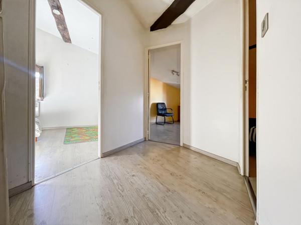 EXCLUSIVITÉ  MAISON DE VILLAGE À RÉNOVER 105 m²  3 CHAMBRES