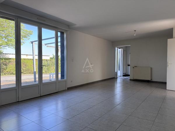 Hiersac, maison T3 de plain-pied avec jardin