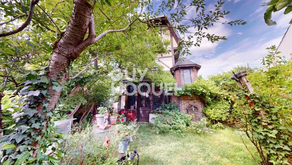 MAISON À VENDRE DE 7 PIÈCES DE 121,83 M²