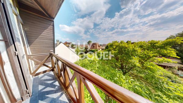 MAISON À VENDRE DE 7 PIÈCES DE 121,83 M²